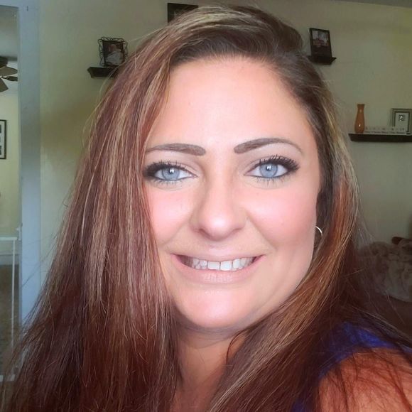 Meet your Posher, Adrienne - Picture 1 of 1